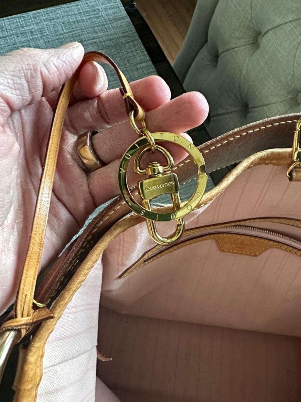 Louis Vuitton Damier Azur Hobo Delightful PM with Tan Trim and Gold Hardware - Picture 4 of 13